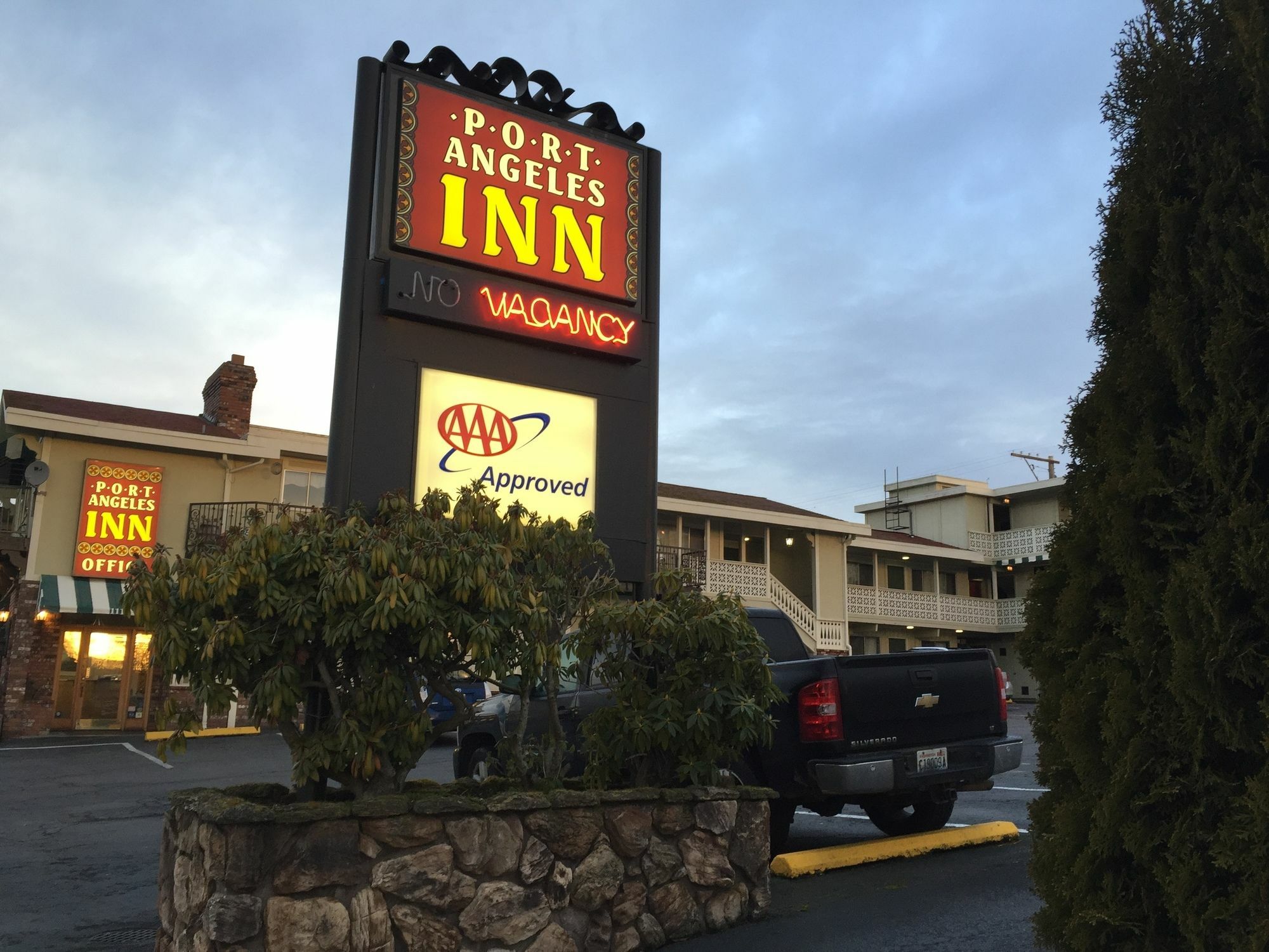 Port Angeles Inn Exterior photo